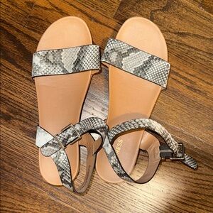 Snakeskin Pattern platform Sandals